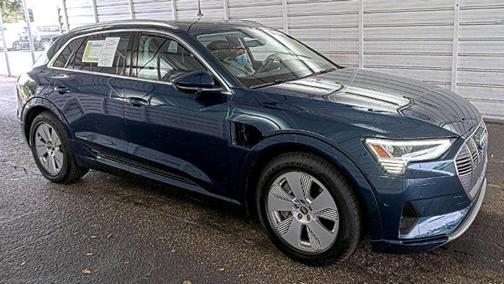 2019 Audi e-tron Premium Plus