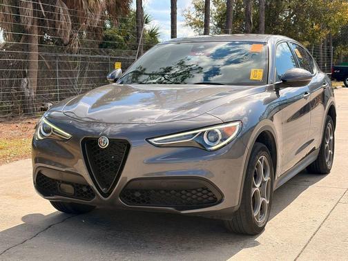 2023 Alfa Romeo Stelvio Sprint RWD