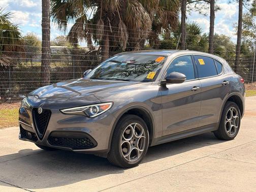 2023 Alfa Romeo Stelvio Sprint RWD