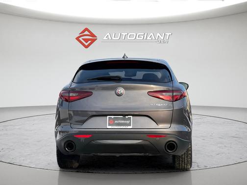 2023 Alfa Romeo Stelvio Sprint RWD
