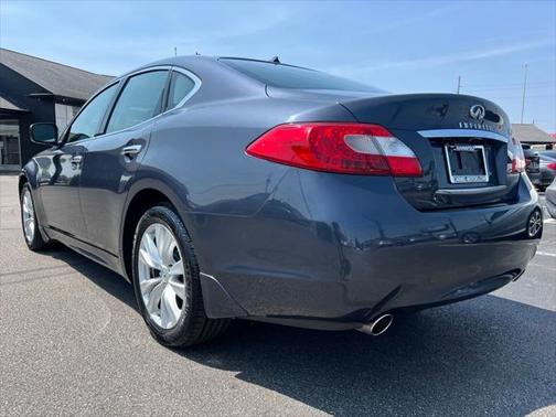 2011 INFINITI M37 Base