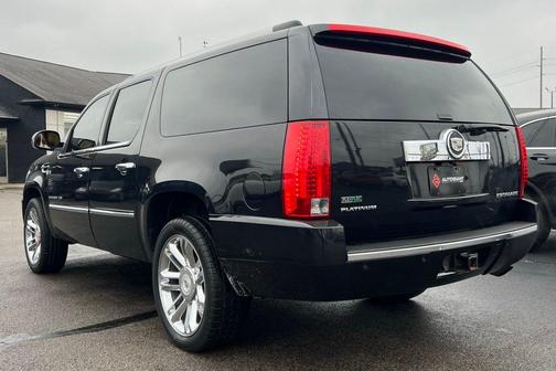 2010 Cadillac Escalade ESV Base