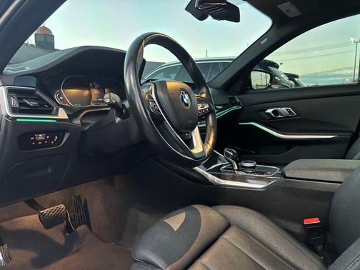 2021 BMW 330 xDrive
