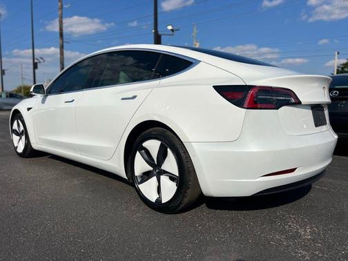 2019 Tesla Model 3 Standard Range Plus