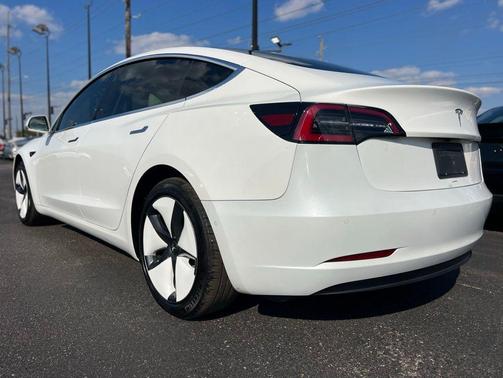 2019 Tesla Model 3 Standard Range Plus