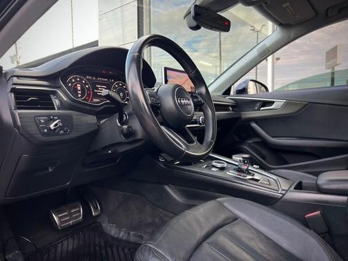 2017 Audi A4 2.0T Premium Plus