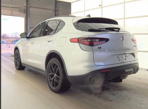 2019 Alfa Romeo Stelvio Sport