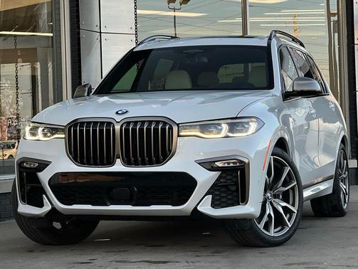 2021 BMW X7 M50i