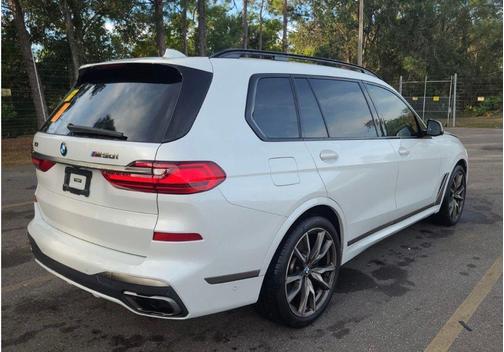 2021 BMW X7 M50i