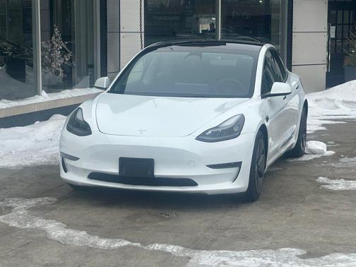 2023 Tesla Model 3 Standard Range