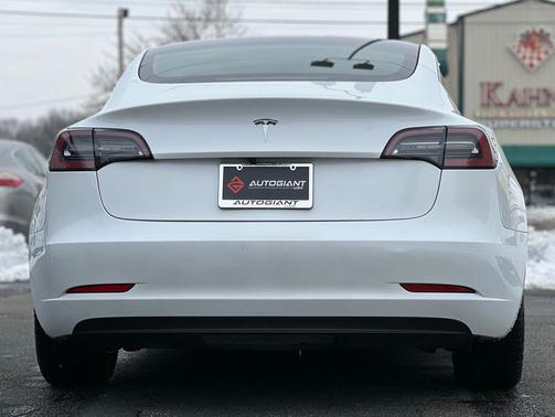 2023 Tesla Model 3 Standard Range