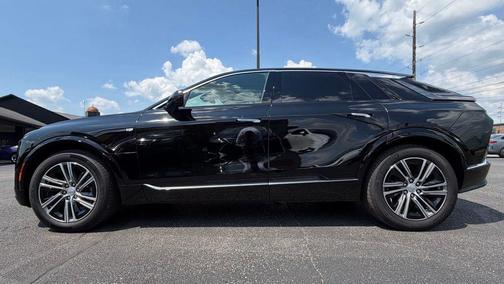 Stellar Black Metallic 2025 Cadillac LYRIQ Luxury