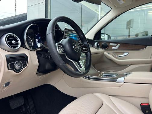 2021 Mercedes-Benz GLC 300 4MATIC