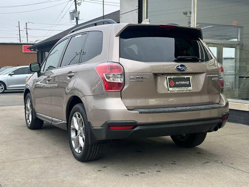 2016 Subaru Forester 2.5i Touring