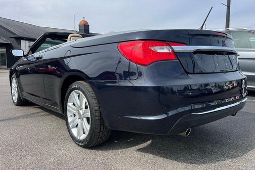 2011 Chrysler 200 Touring