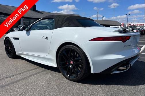 2017 Jaguar F-TYPE R