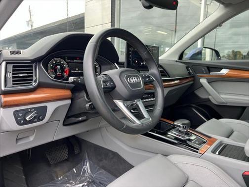 2021 Audi Q5 45 Premium Plus