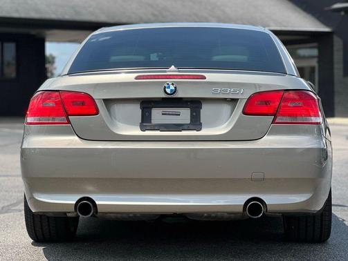 2007 BMW 335 335i