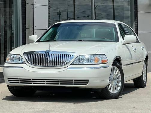 2004 Lincoln Town Car Ultimate