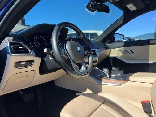 2019 BMW 330 330i