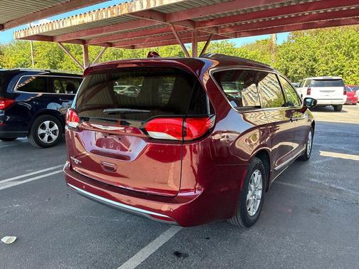 2020 Chrysler Pacifica Touring L