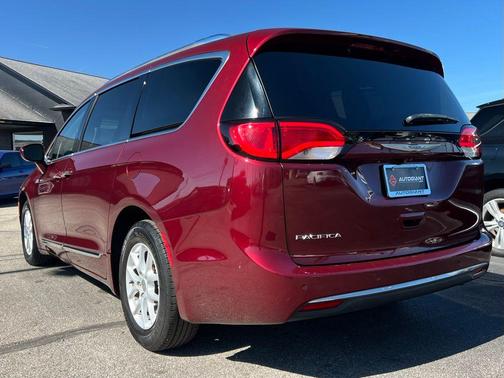 2020 Chrysler Pacifica Touring L