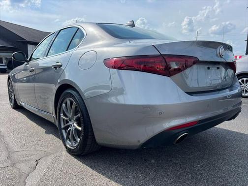 2018 Alfa Romeo Giulia Base