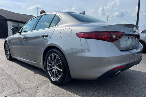 2018 Alfa Romeo Giulia Base