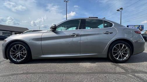 2018 Alfa Romeo Giulia Base