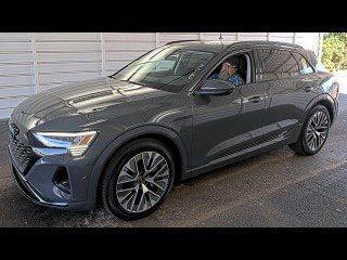 2024 Audi Q8 e-tron Prestige