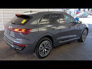 2024 Audi Q8 e-tron Prestige