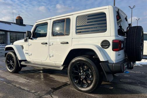 2024 Jeep Wrangler 4xe Sahara