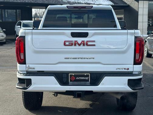 2022 GMC Sierra 2500 AT4