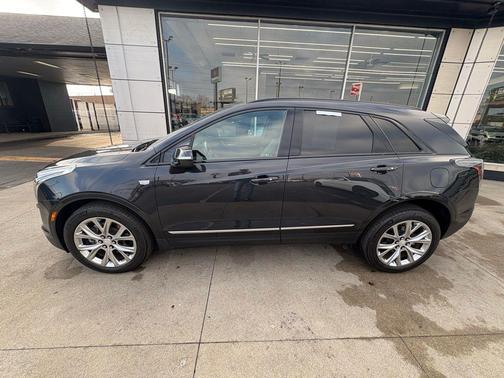 2020 Cadillac XT5 Sport