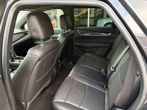 2020 Cadillac XT5 Sport