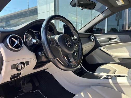2016 Mercedes-Benz CLA-Class Base
