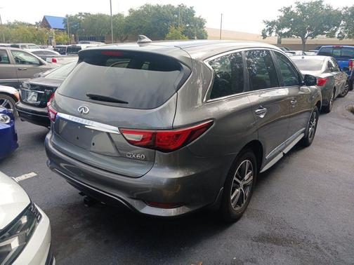 2017 INFINITI QX60 Base