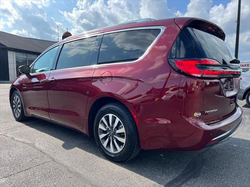 2021 Chrysler Pacifica Hybrid Touring L