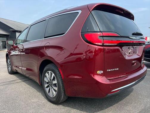 2021 Chrysler Pacifica Hybrid Touring L