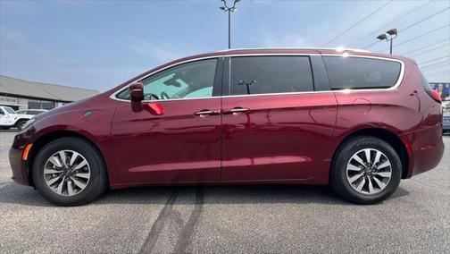2021 Chrysler Pacifica Hybrid Touring L