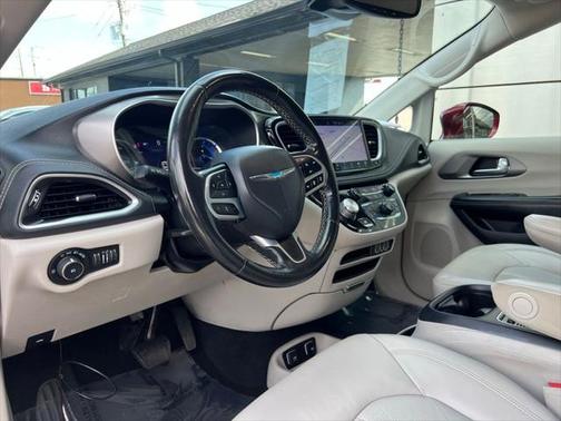2021 Chrysler Pacifica Hybrid Touring L