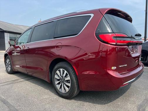 2021 Chrysler Pacifica Hybrid Touring L
