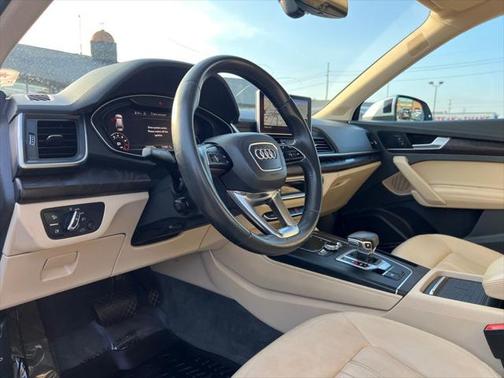 2019 Audi Q5 2.0T Premium Plus