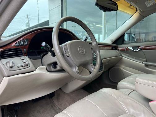 2005 Cadillac DeVille Base