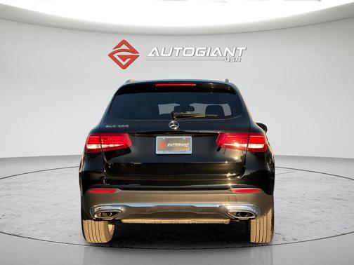 2018 Mercedes-Benz GLC 300 Base