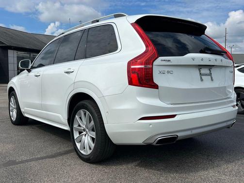 2019 Volvo XC90 T6 Momentum
