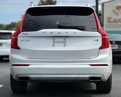 2019 Volvo XC90 T6 Momentum