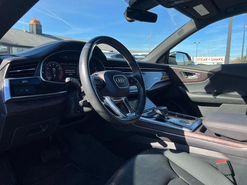 2019 Audi Q8 3.0T Premium Plus