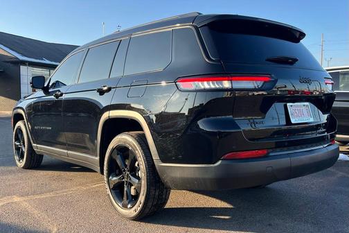 2023 Jeep Grand Cherokee L Altitude