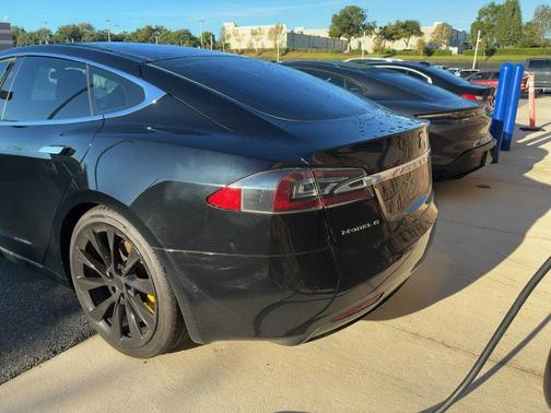 2018 Tesla Model S 75D